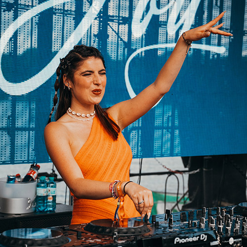 strandbad-gruenau-beach-festivals-artists-djoy