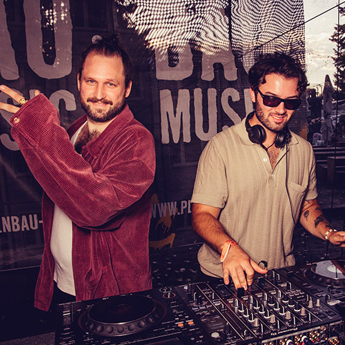 strandbad-gruenau-beach-festivals-artists-marv_and_giannis-nicou