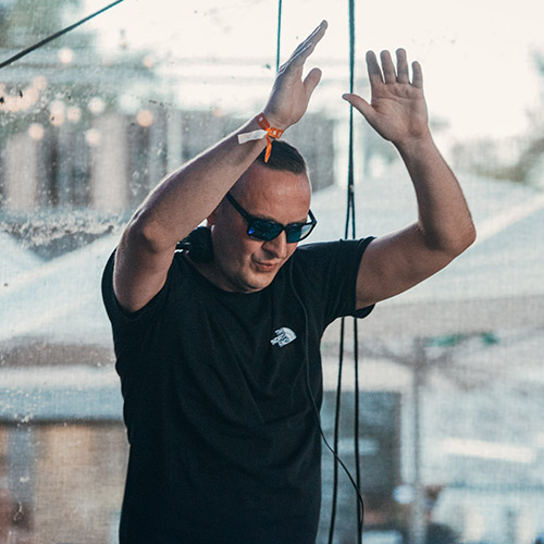 strandbad-gruenau-beach-festivals-artists-mayze